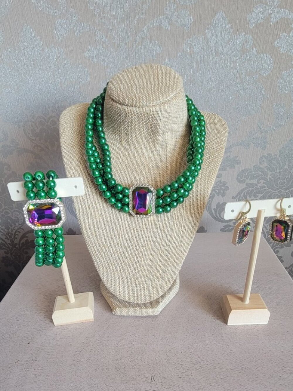 Simulated Mystic Green Quartz, Austrian Crystal, Simulated Green Pearl 3 Row Set